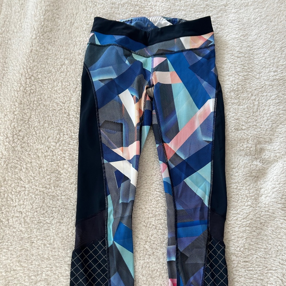 Athleta legging - super fun/bright pattern